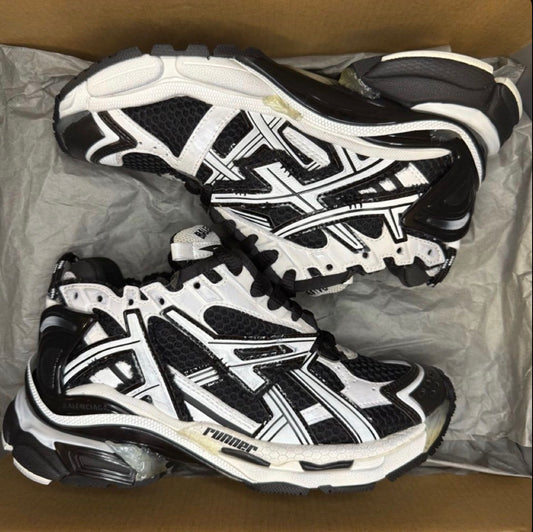 Balenciaga runner