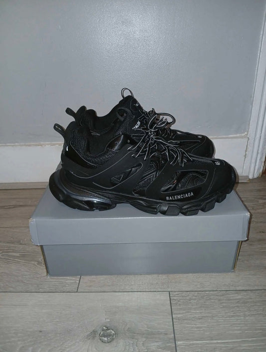 Balenciaga track