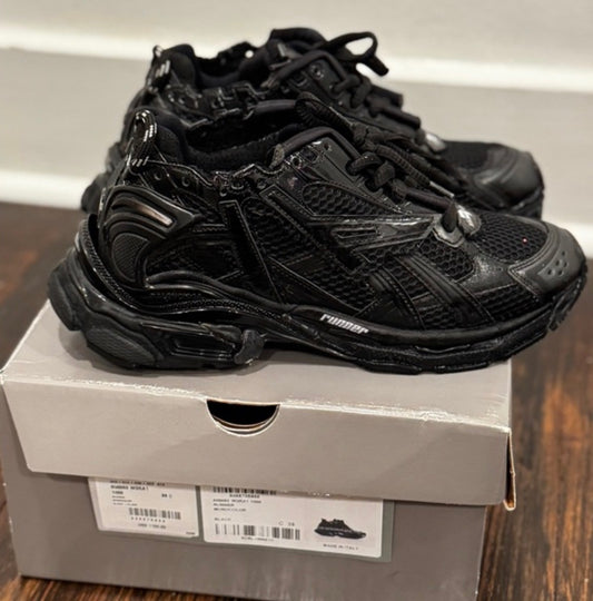 Balenciaga runner